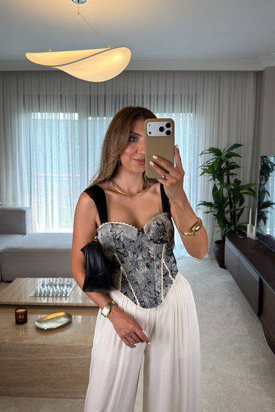 Çiçek Desenli Tül Askılı Büstiyer