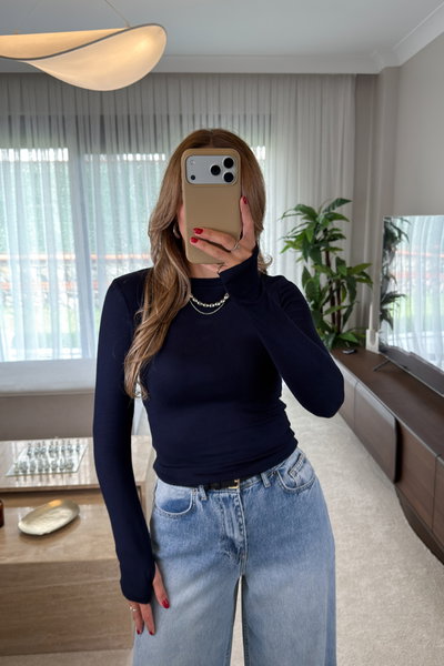 Bisiklet Yaka Parmak Geçmeli Body