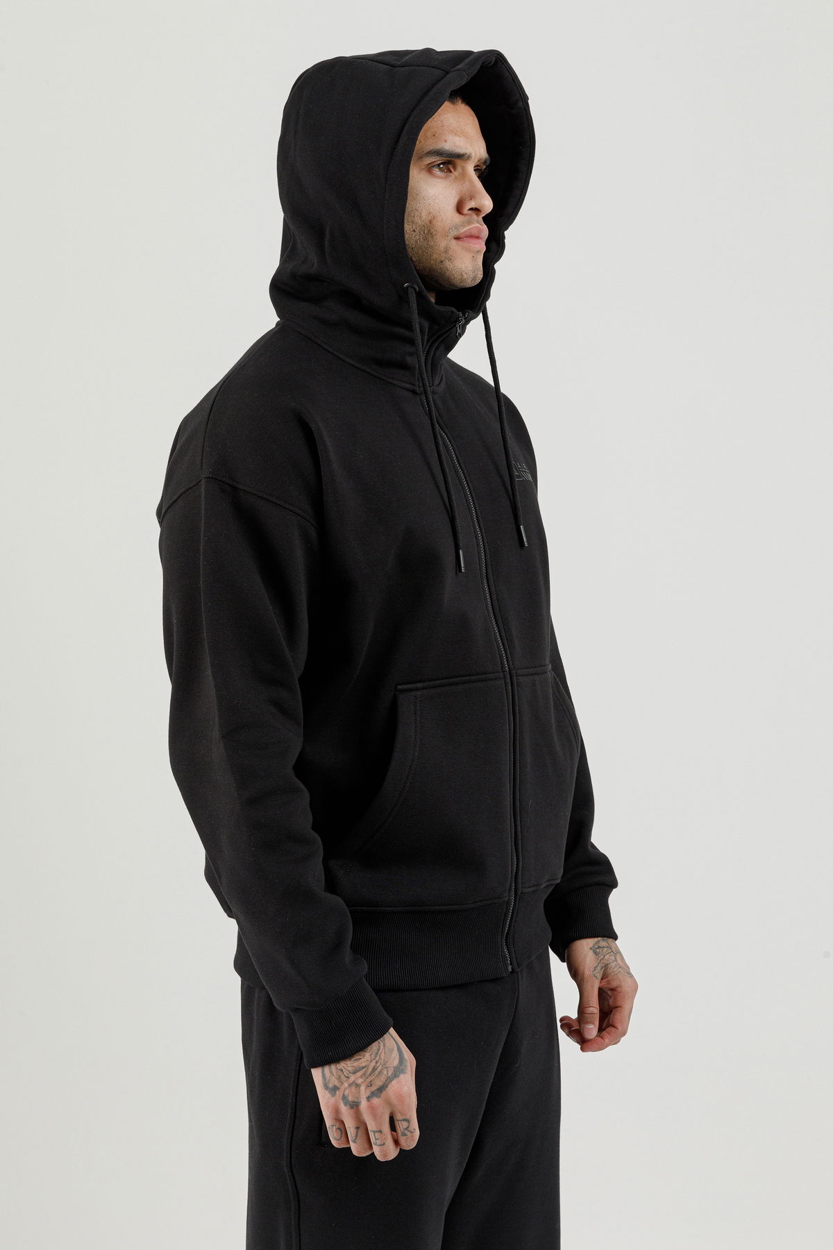 180019-M.02 - Siyah - Tam Boy Fermuarlı Kanguru Cepli Erkek Kapüşonlu Sweatshirt