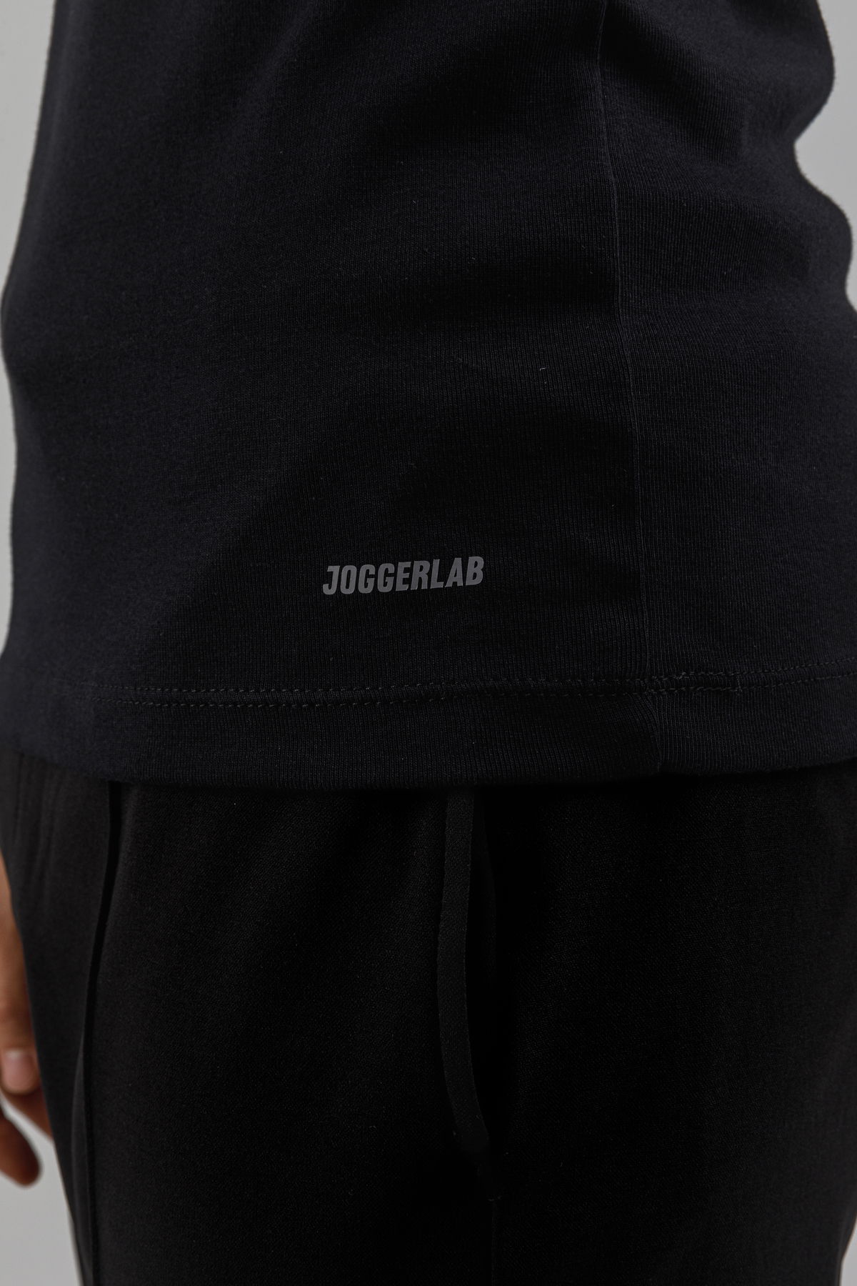9998 - Black - T-Shirt