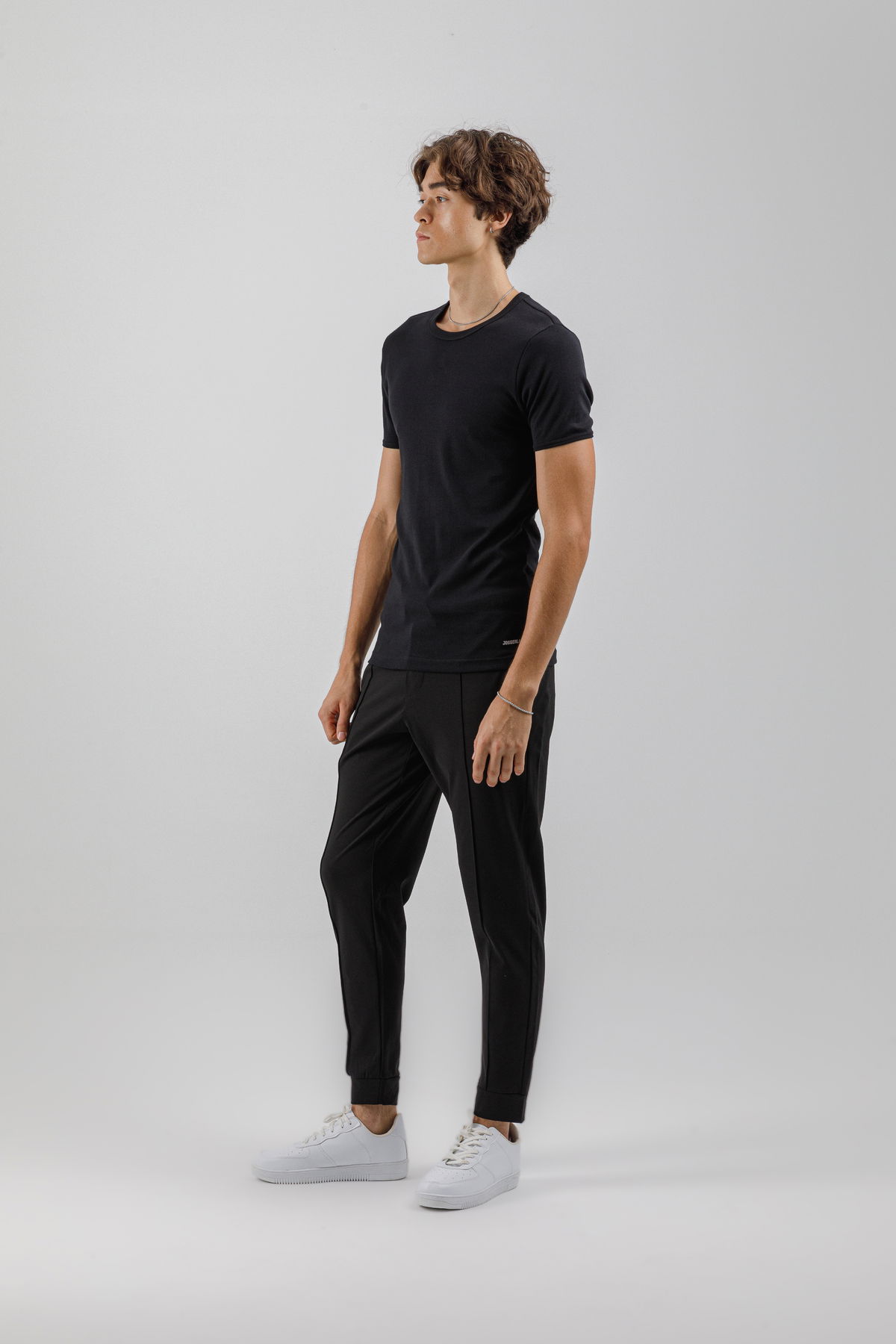 9998 - Black - T-Shirt