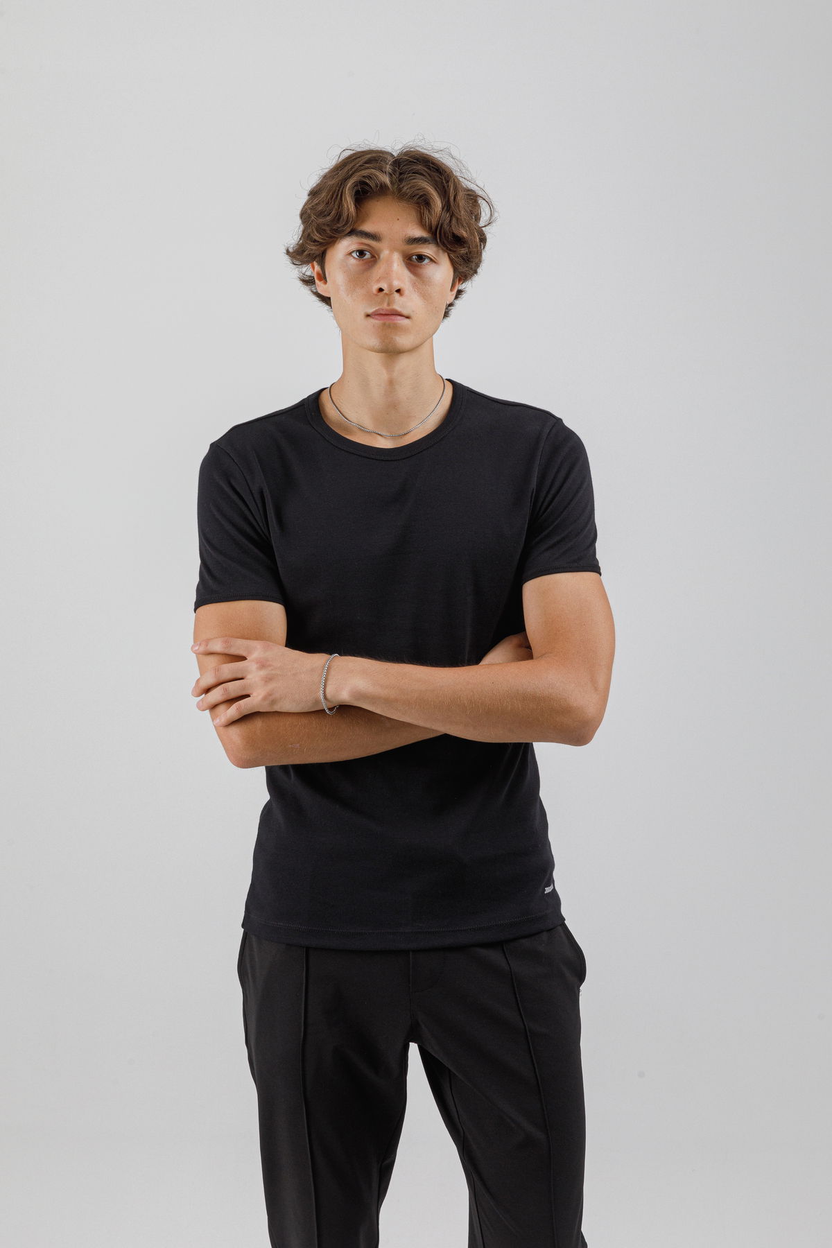 9998 - Black - T-Shirt